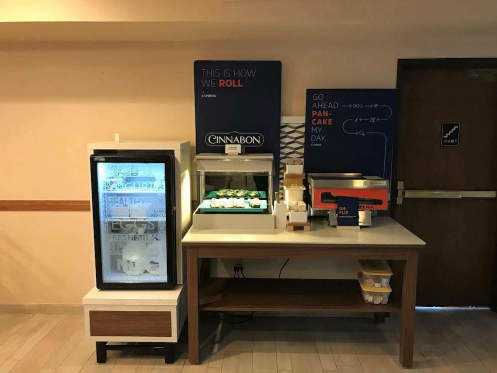 Express By Ihg 2* Fallon