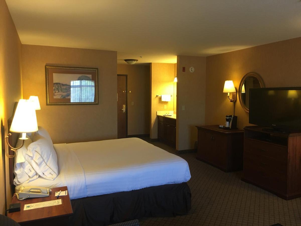 Express By Ihg 2* Fallon